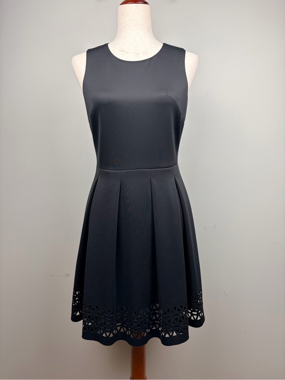 Catherine Catherine Malandrino Dress 2 Black Fit Flare Laser Cut Pleated Cutout